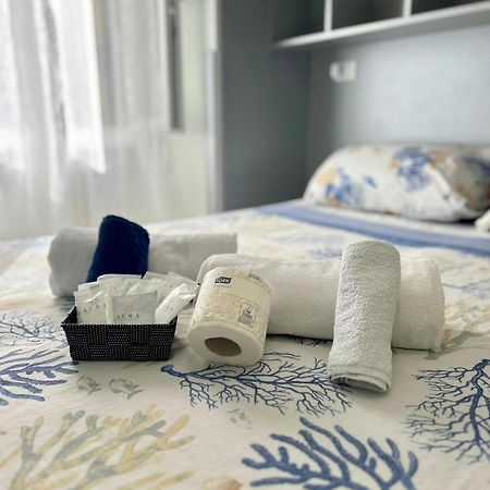 Roma Apartment Holiday ภายนอก รูปภาพ