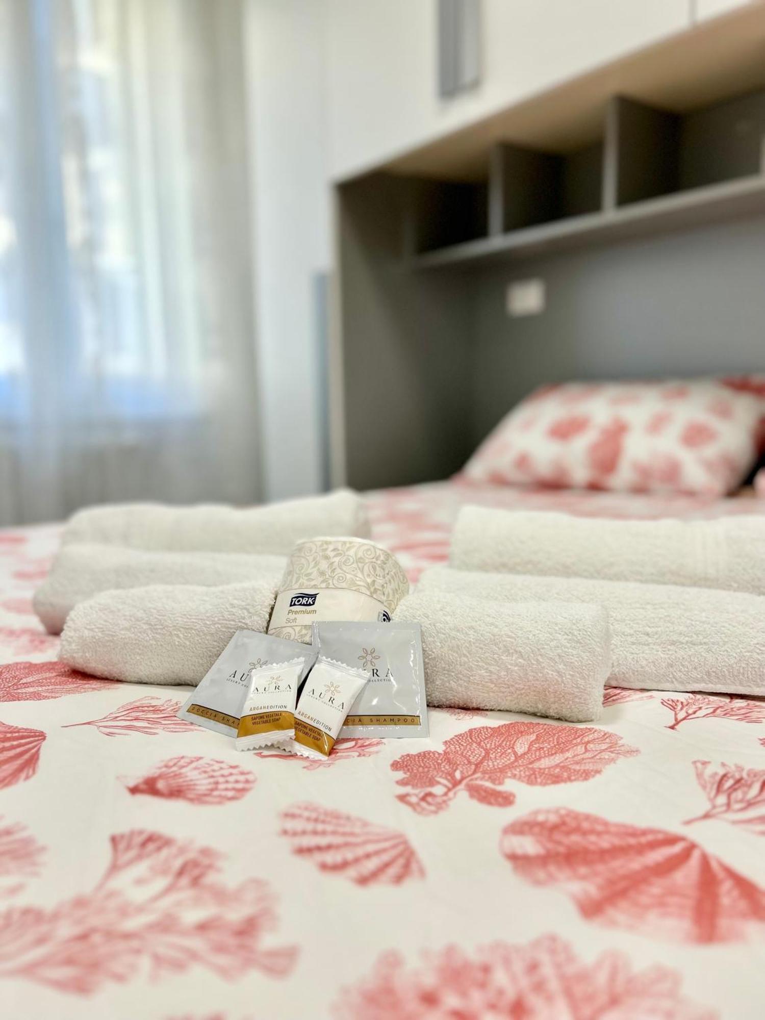 Roma Apartment Holiday ภายนอก รูปภาพ