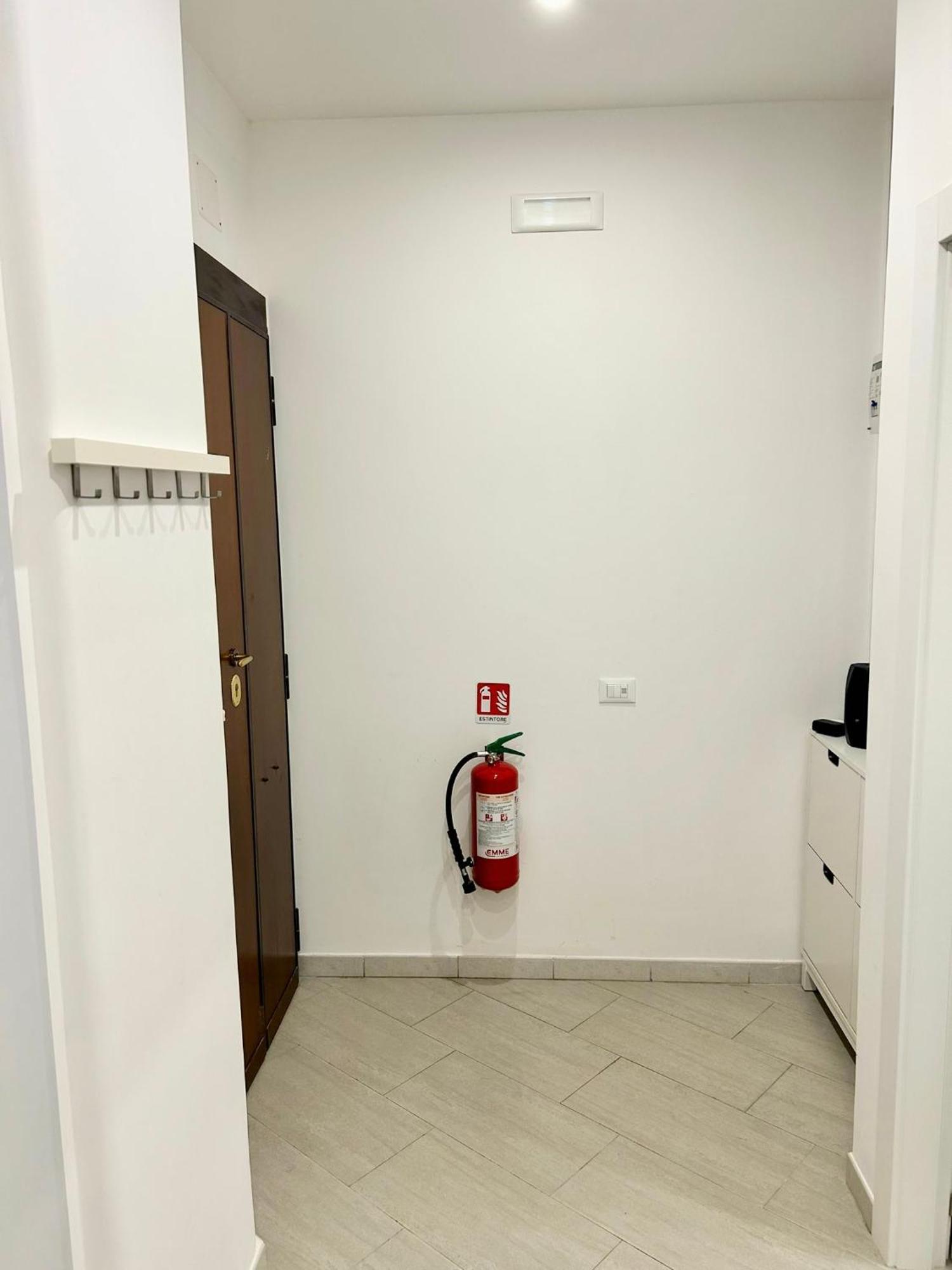 Roma Apartment Holiday ภายนอก รูปภาพ